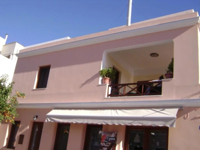 3 Bedrooms Cottage