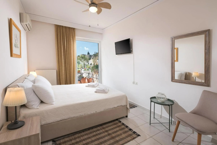 City apartment with private parking