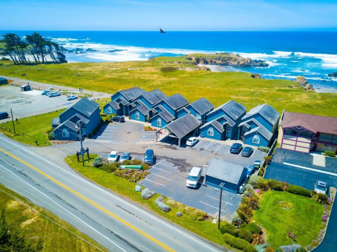 Surf & Sand Lodge