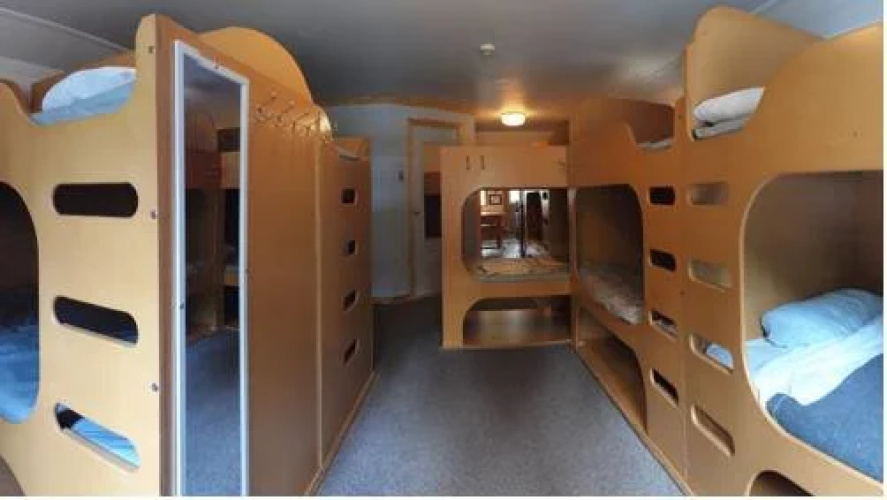 HI-Castle Mountain Hostel