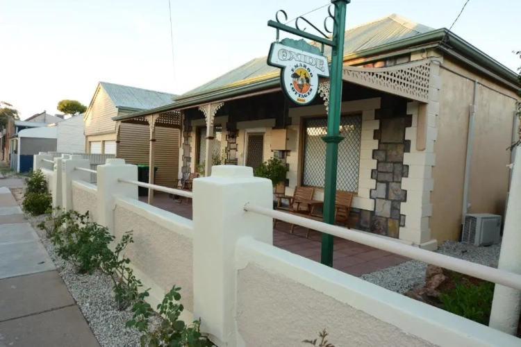 2 Bedrooms Cottage