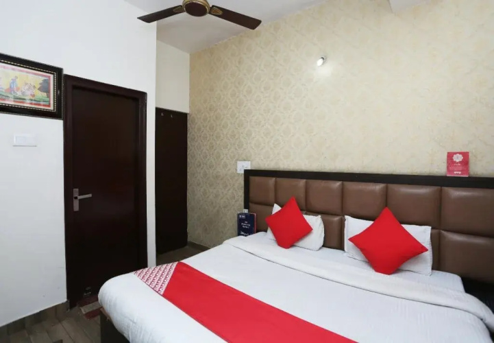 Comfort Inn By OYO Rooms