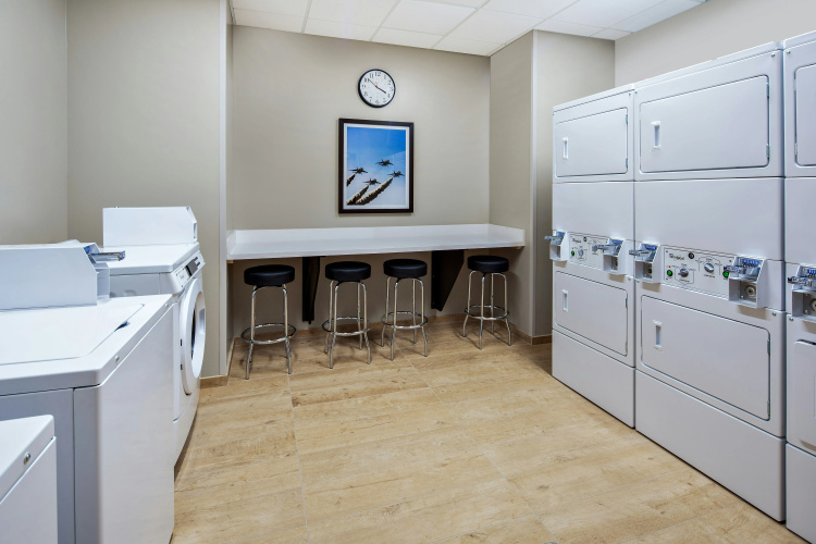 Hampton Inn & Suites San Diego Airport Liberty Station photo 24