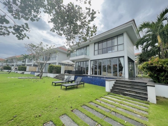 Deluxe Villa
