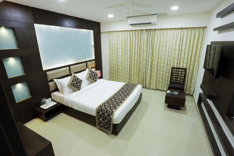 Greens Suite