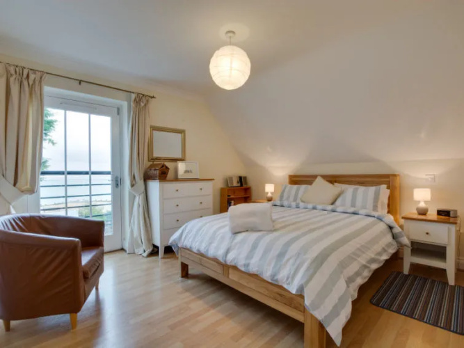 Holiday Home Whitepost