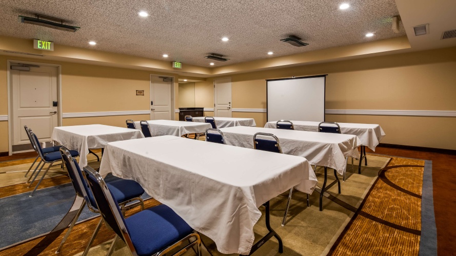Best Western Plus Marina Gateway Hotel photo 18