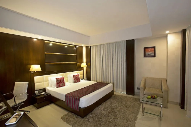 Kings Forth Hotels