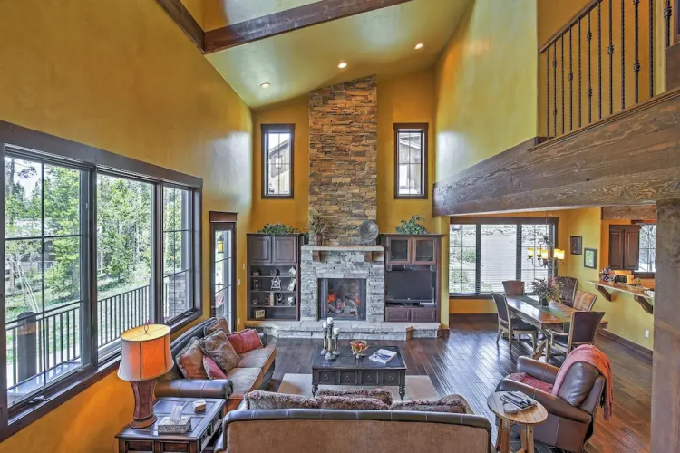 Lavish Fraser Townhome With Deck & Mountain Views!