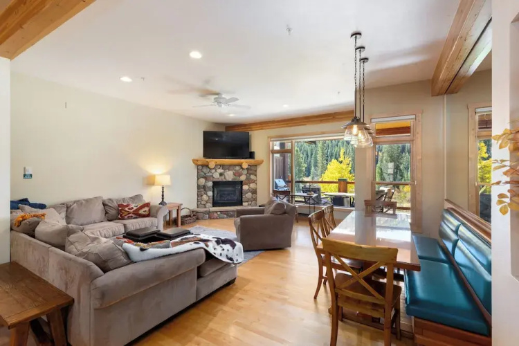 201 Mill Creek Condo
