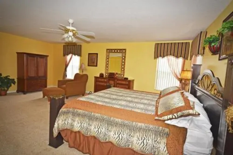 Pine Forest Chateau 5 Br Villa by RedAwning