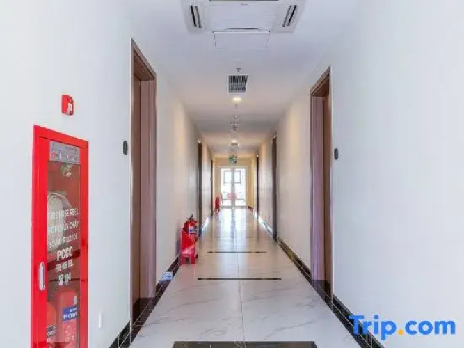 Yichen Apartment - Vinhomes Ocean Park Ha Noi