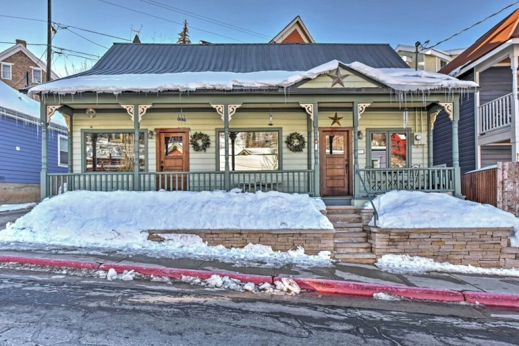 2 Bedrooms Cottage