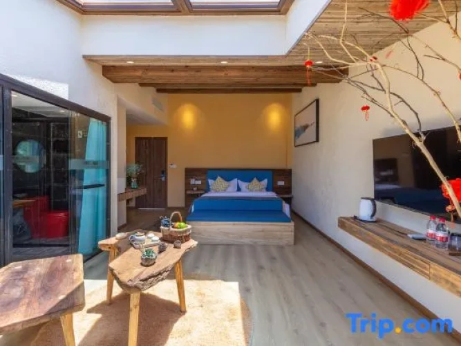Standard Double room with lake view