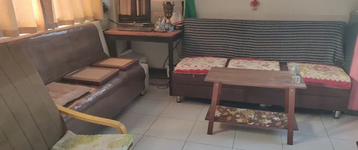 V House