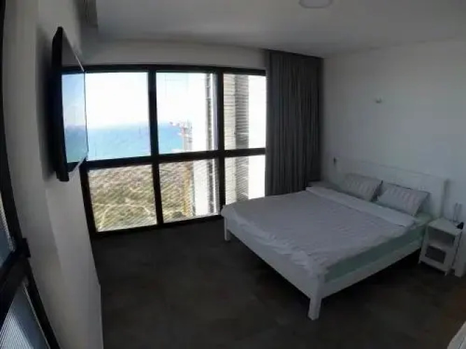 35th floor on the sea