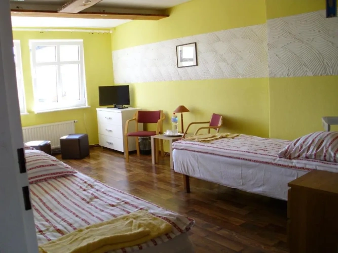 Economy Quadruple room