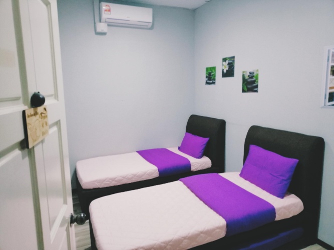 Standard Twin room