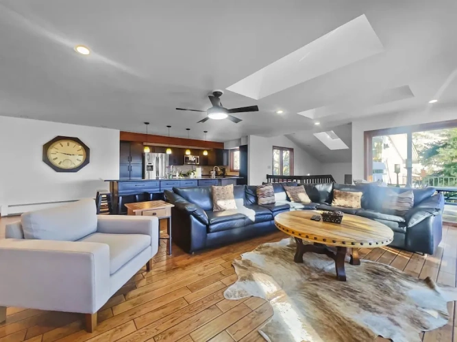 5 Bedrooms Cottage