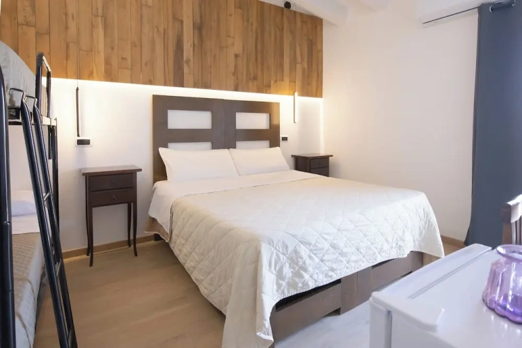 Standard room with balcony