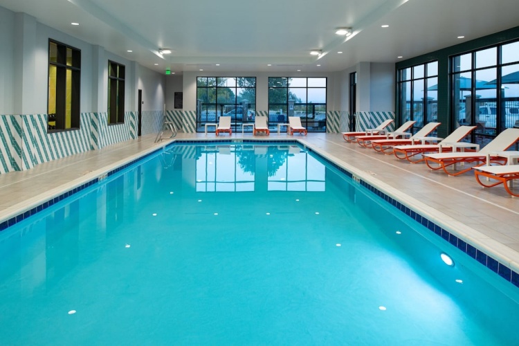 Holiday Inn & Suites Idaho Falls photo 21