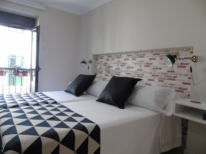Standard Double room with balcony