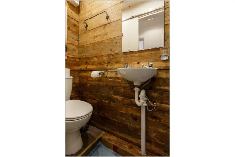 Charming, Well-Equipped Apt - 5 Minutes From Beach