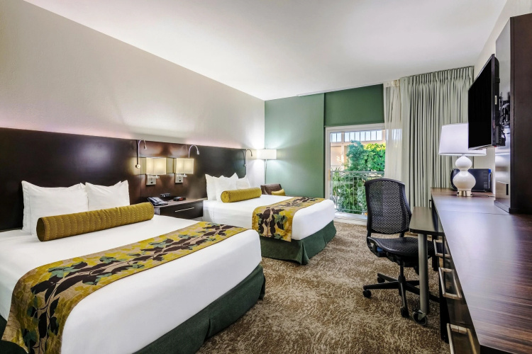Oasis Hotel & Conv. Center, an Ascend Collection Hotel