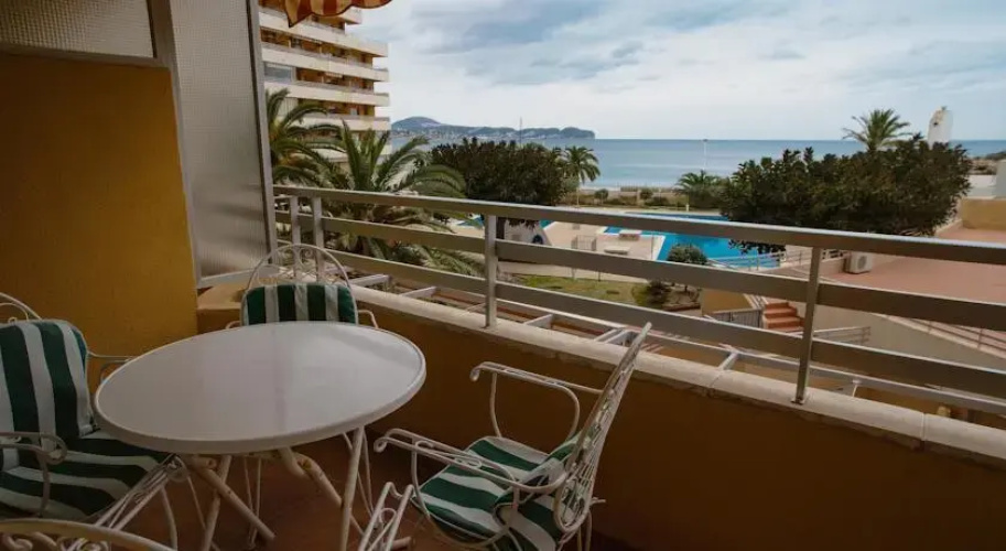 Sea Front Voramar Apartment