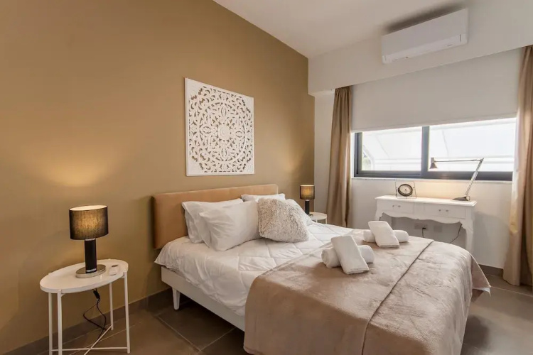 Exceptional Sunlit Apart Marsaskala Bay