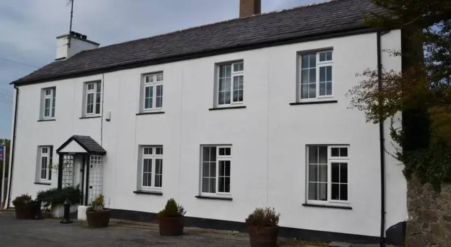 Bryn Aber, Llangybi