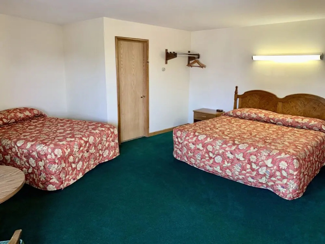 Thumb Heritage Inn