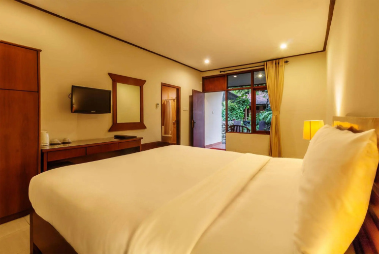 Yulia Beach Inn Kuta