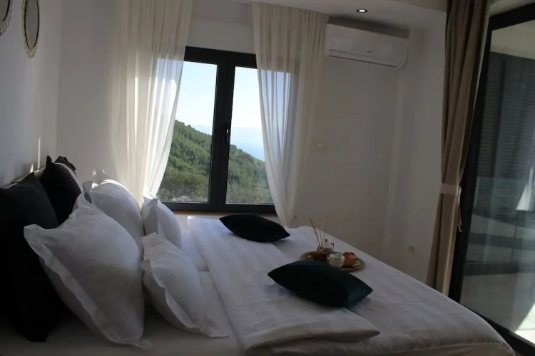 Royal Villa 2
