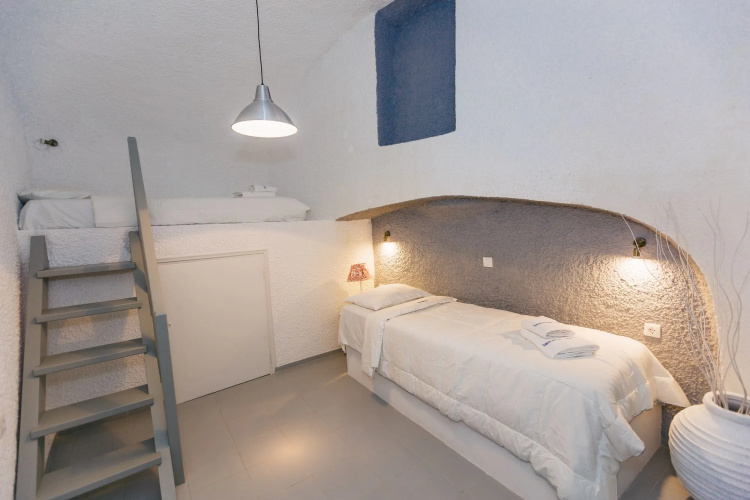 Santoimage house