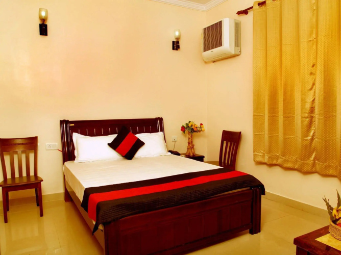 Hotel Nirvana Palace