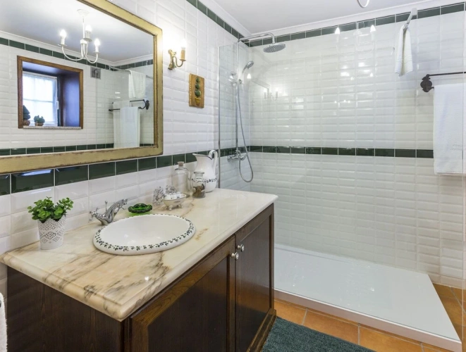 Deluxe Double Suite
