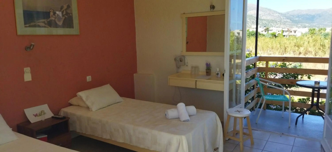 Cleo Rooms