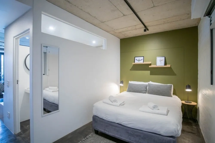 1 Bedroom Apartment