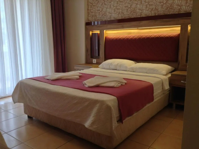 Senam Hotel