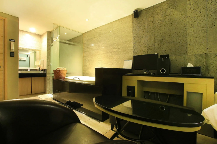 Tara Hotel