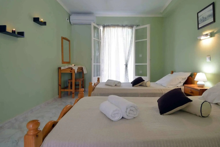 Damaskis Studios a Small Complex in Kassiopi