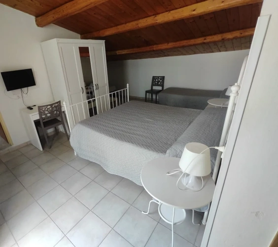 Classic Triple room