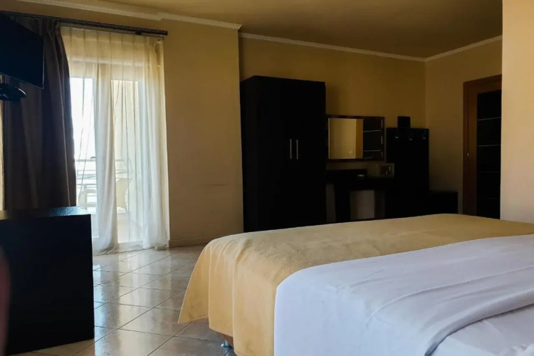 Hotel Nais Beach