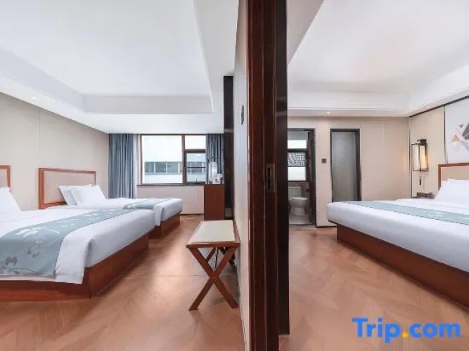 Triple Family Suite