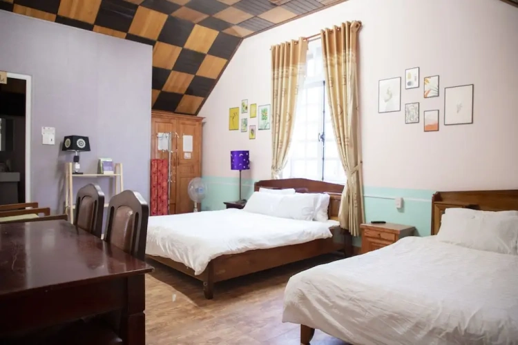 Standard Twin Family room