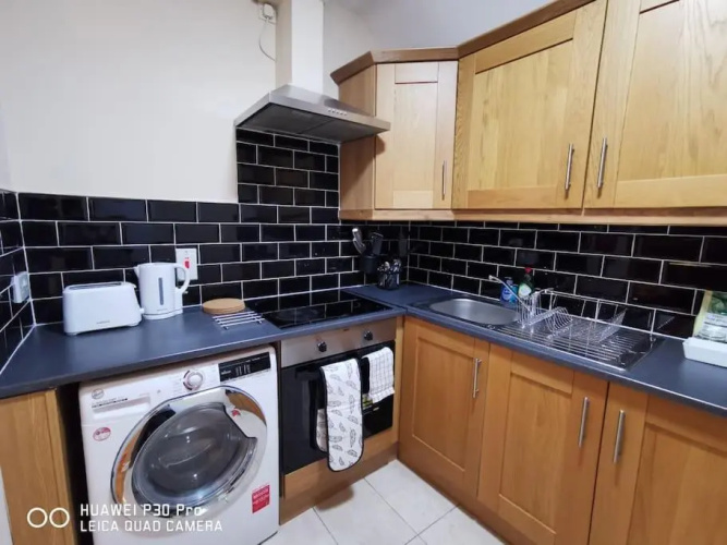 Very Central 1bed new refurbish
