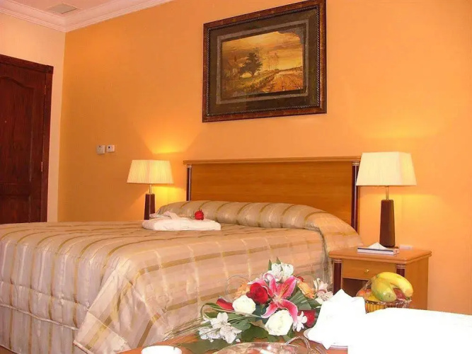 Le Royal Express Salmiya Hotel