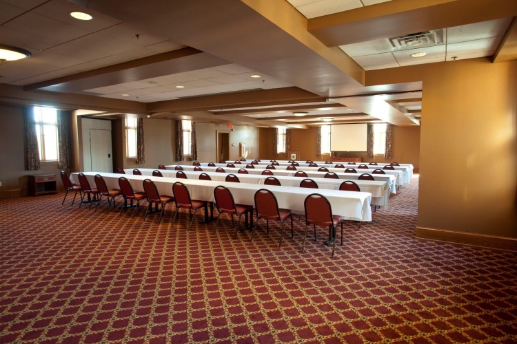 Bertram Inn At Glenmoor photo 14