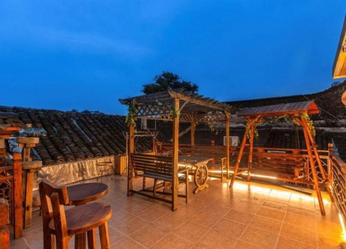 Xitang Moon Courtyard Guest House
